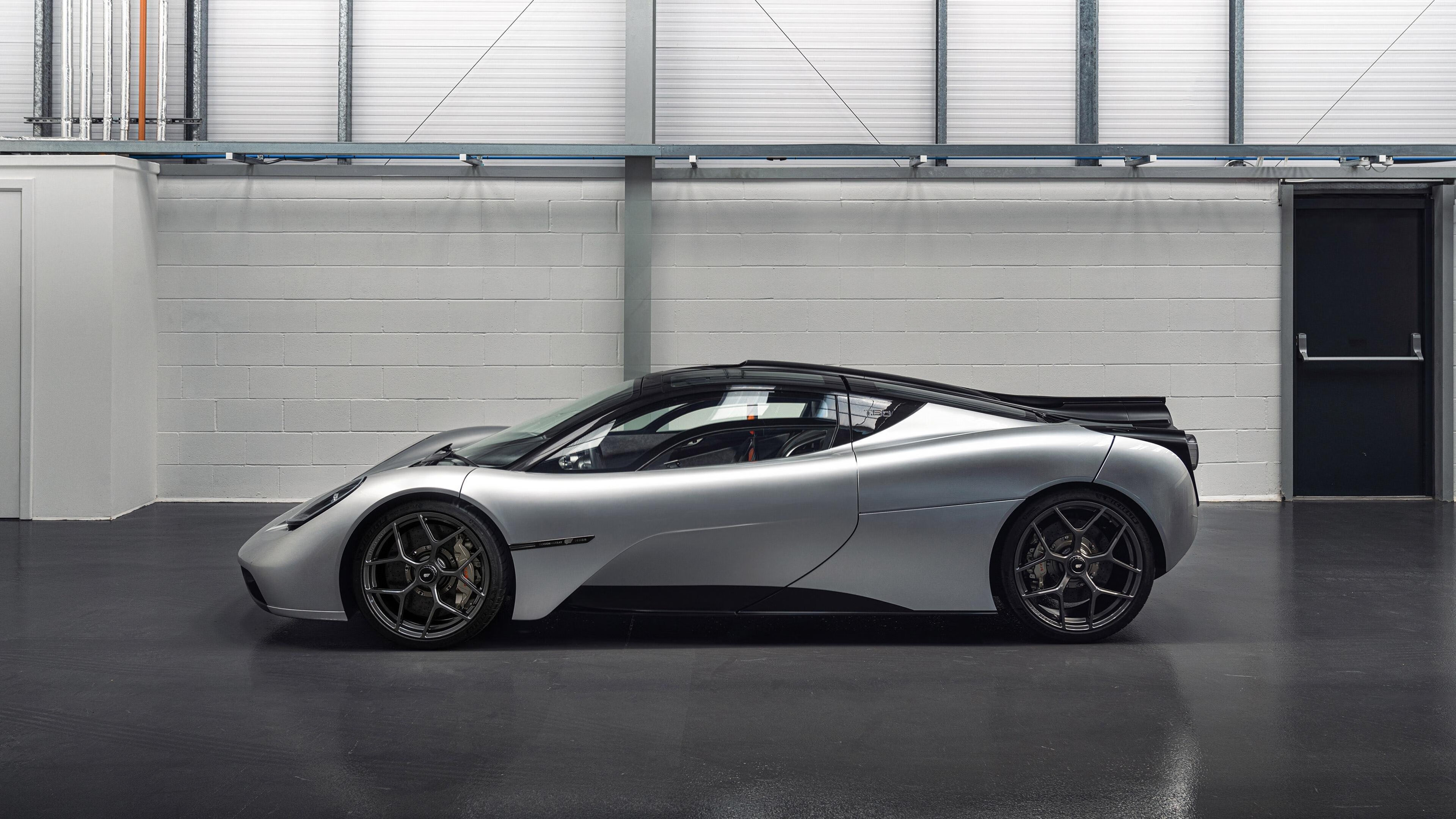 都灵加强后腰覆盖弥补防守漏洞